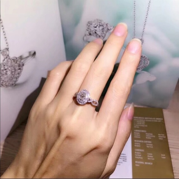 New 925 Silver Engagement Delicate Diamond Ring 💍 - Picture 5 of 5